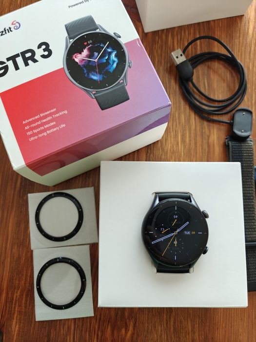 Смарт часовник Amazfit GTR 3
