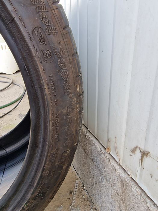 Anvelopă 295/35R20 marca Michelin, DOT 2024