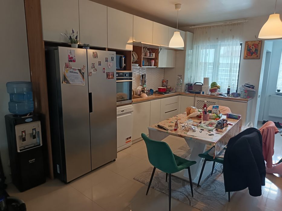 Vând casă în Chiajna Dudu strada Gentianei