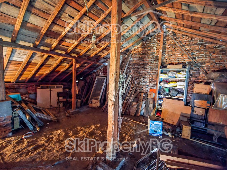 Къща с 4 спални в село Доспей, близо до Боровец!