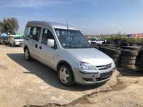 Dezmembrez piesel Opel Combo