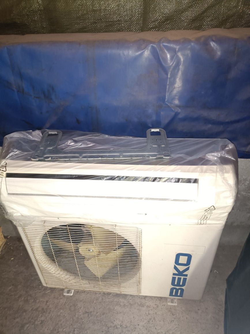 Vând Aer Conditionat Beko