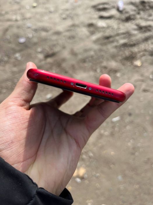 Iphone XR 128 gb 79 yomkost