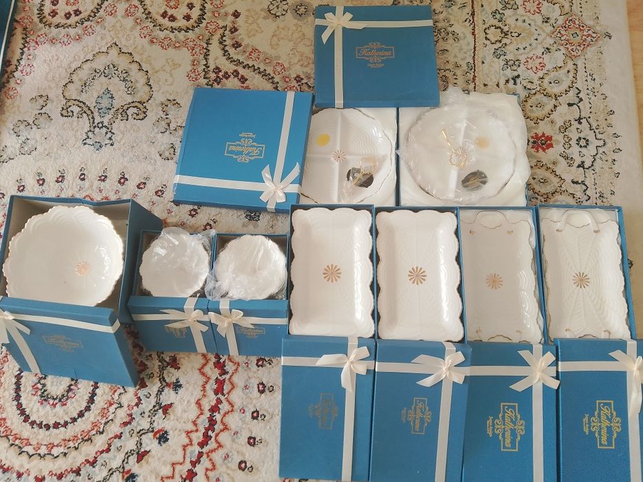 Продам набор посуды новый