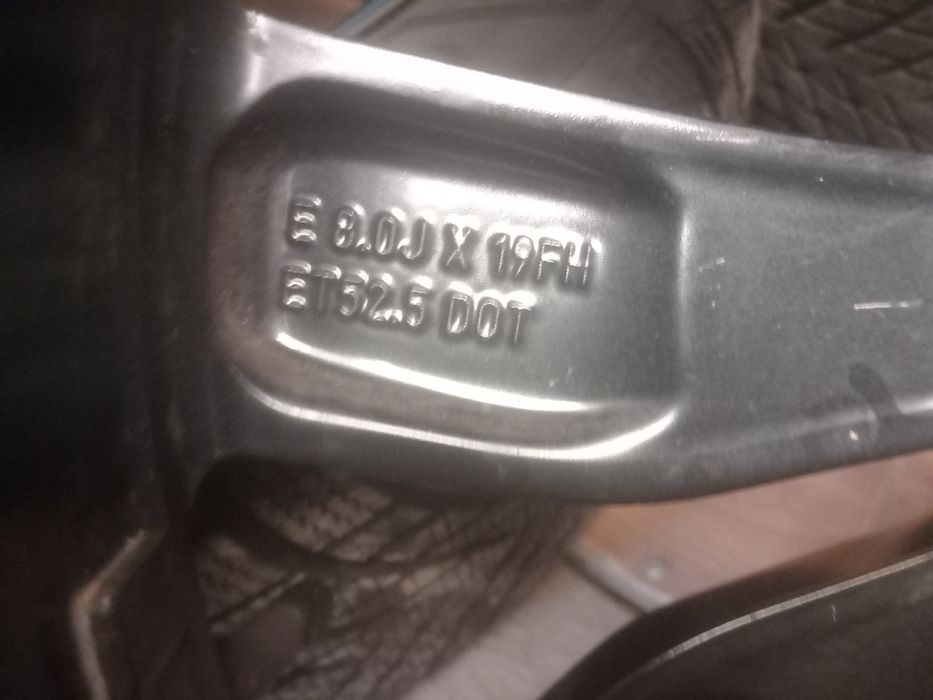 Jante ford kuga r19 5x108 et 52.5 anvelope de iarna 235 45 19