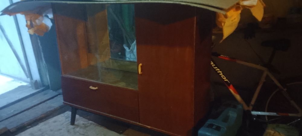 Отдам даром шкаф