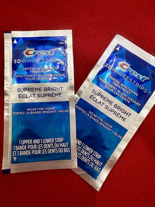 Benzi albire dinti Crest Supreme