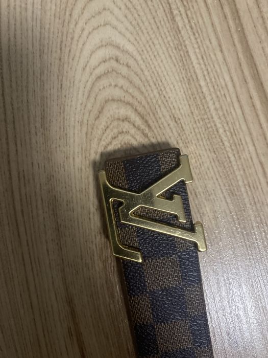 Vând Curea Louis Vuitton