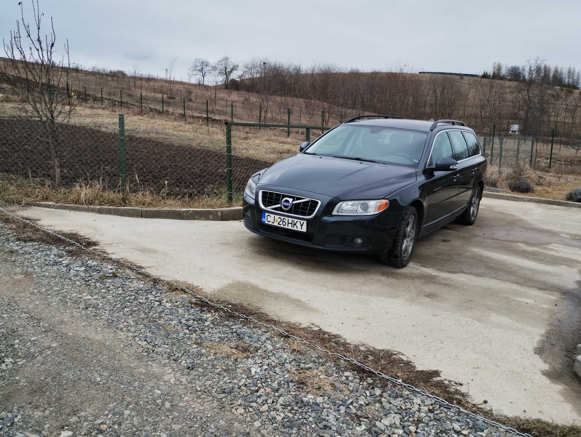 Vând.  Volvo V70