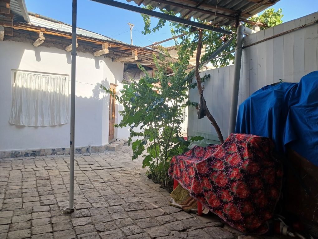 Sirochna Hovli Sotiladi
