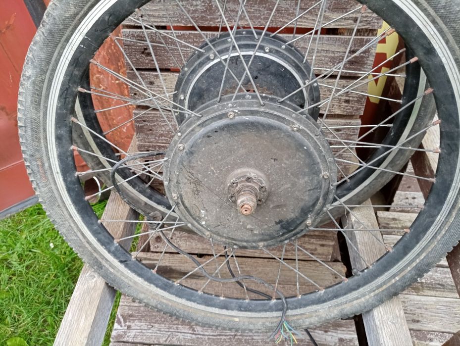 Roți bicicleta electrica fata spate