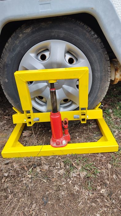 Dispozitiv de nivelare Rulotă