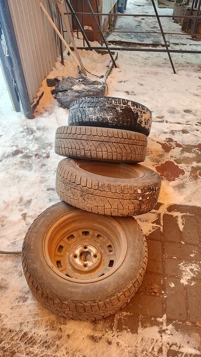 Продается зимние шины с дисками