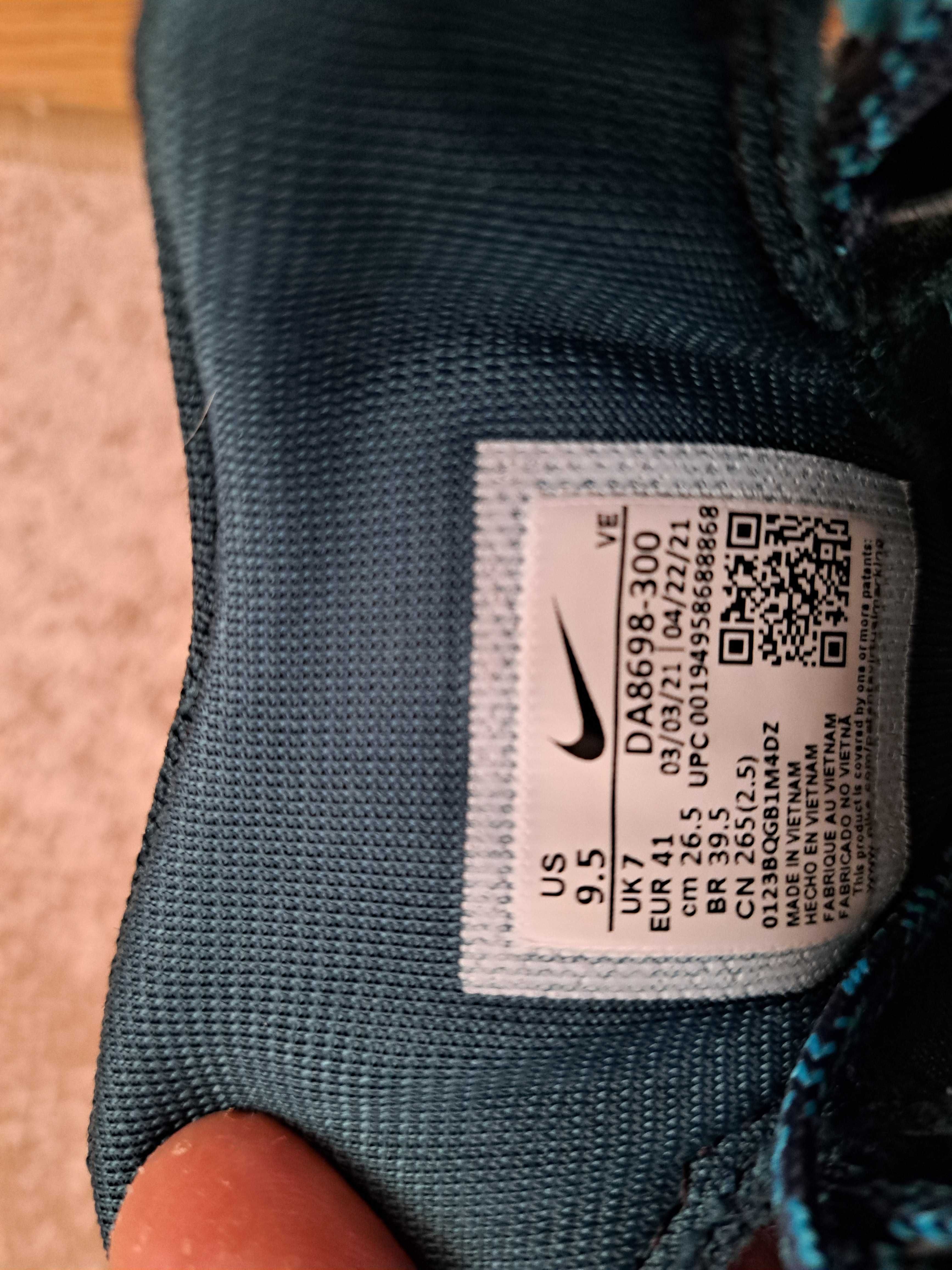 Nike 41 номер маратонки