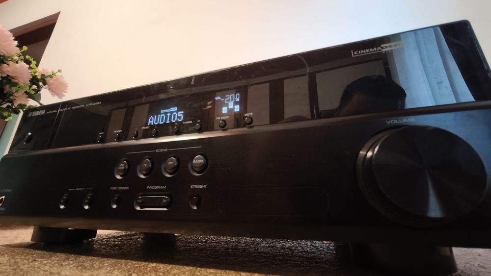 Receiver amplificator Yamaha HTR 2064, 5.1 la 80w Rms/canal impecabil