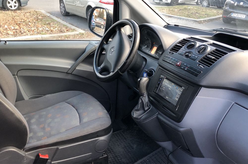 Rent a car - Mercedes vito 8+1 - Inchirieri auto Constanta