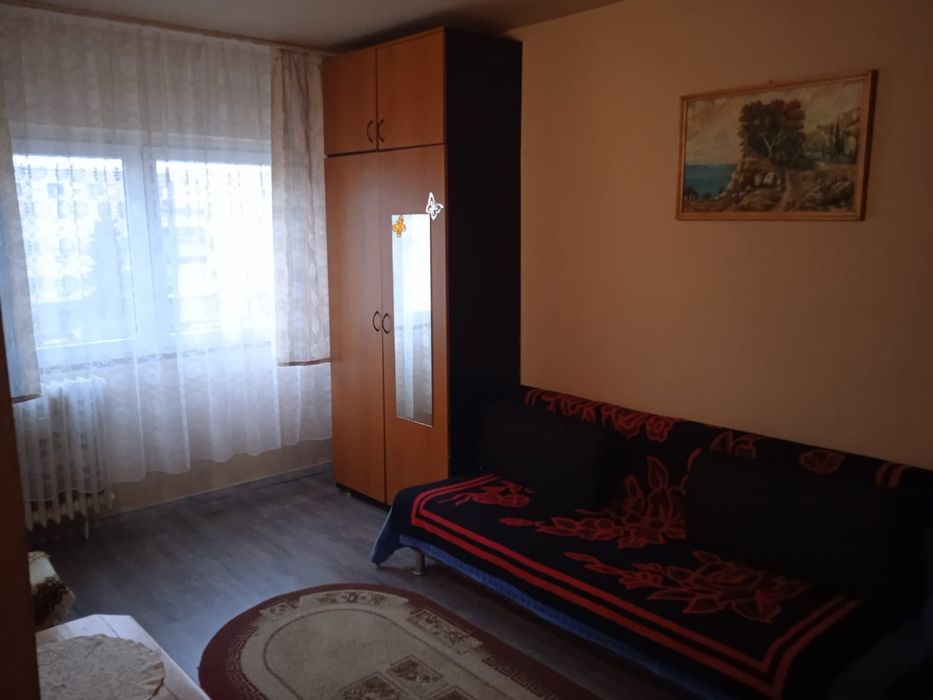 Vând garsoniera in micalaca