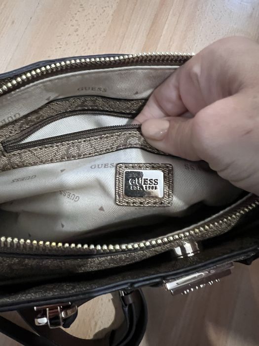 Дамска Чанта Guess