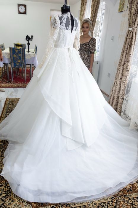 Vand rochie de mireasa stil printesa