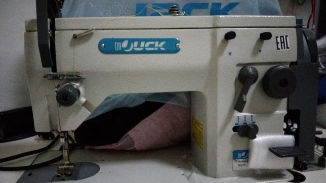 Промышленная Швейная машина зигзаг JUCK JK T20U63