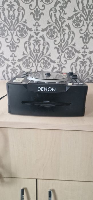 Vand player Denon dn-s1200 in stare buna