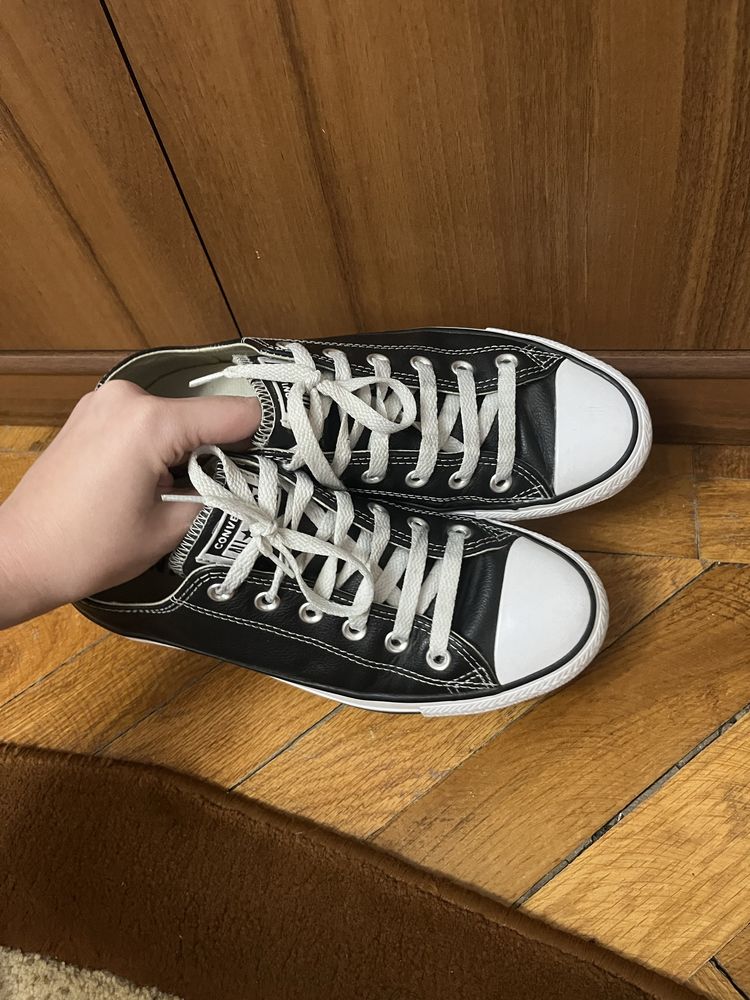 Pantofi Converse din piele marimea 39.5