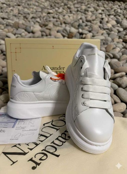 Alexander Mc Q u e e n White Full Box