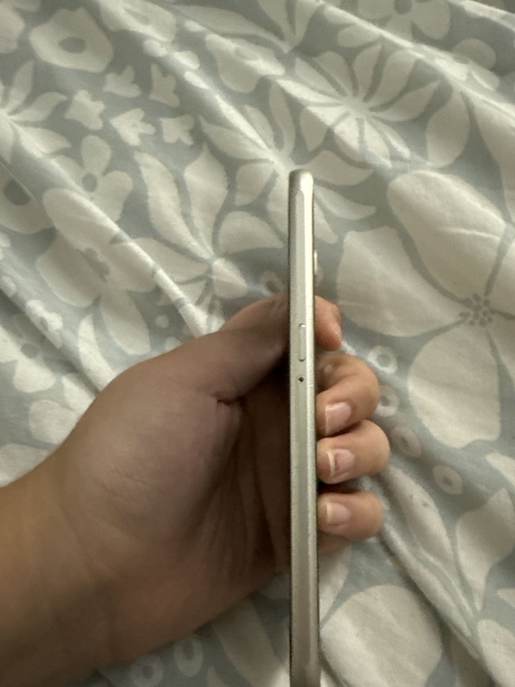 Vand sau schimb samsung galaxy s6 putin utilizat. 32gb gold (bej)