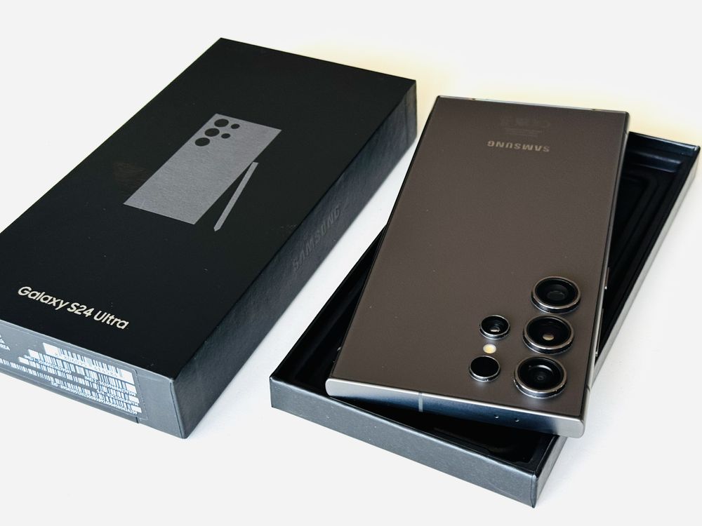НОВ! Samsung S24 Ultra 256GB Titanium Black Гаранция 1 година