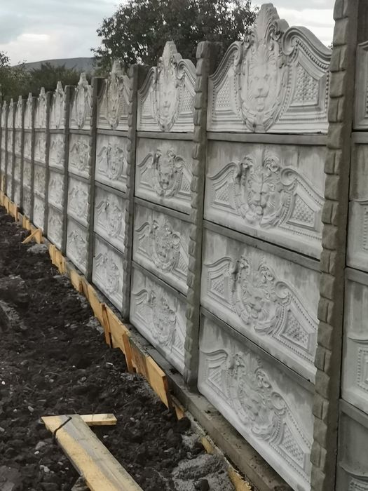 Gard placi stalpi prefabricate