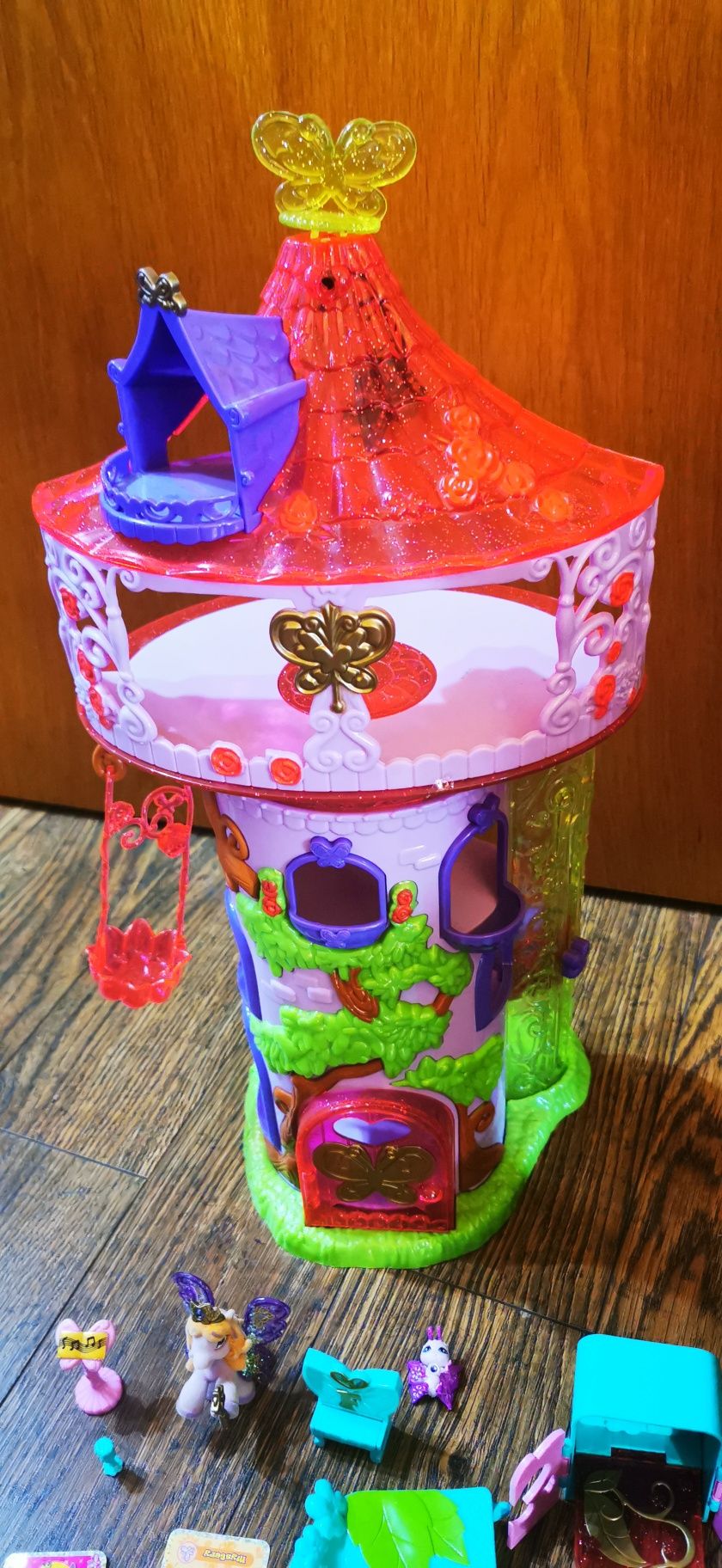 Filly butterfly glitter tower кула
