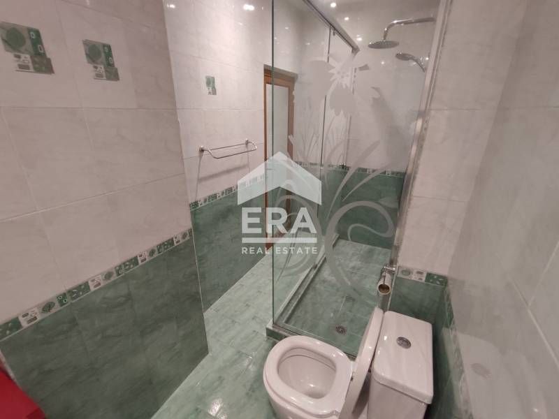 Продава се Тристаен апартамент в Варна, Център - 100 кв.м за 2300 €/кв.м - Снимка #11