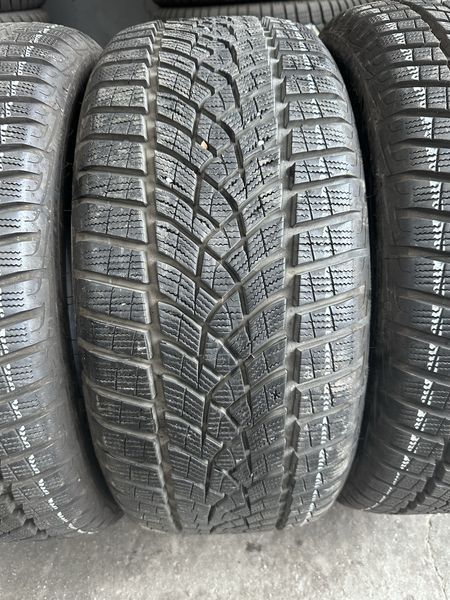 225/45/17 205/50/17 GOODYEAR 4бр