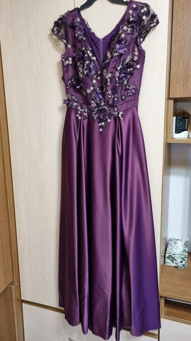 Vand rochi ocazie lungi