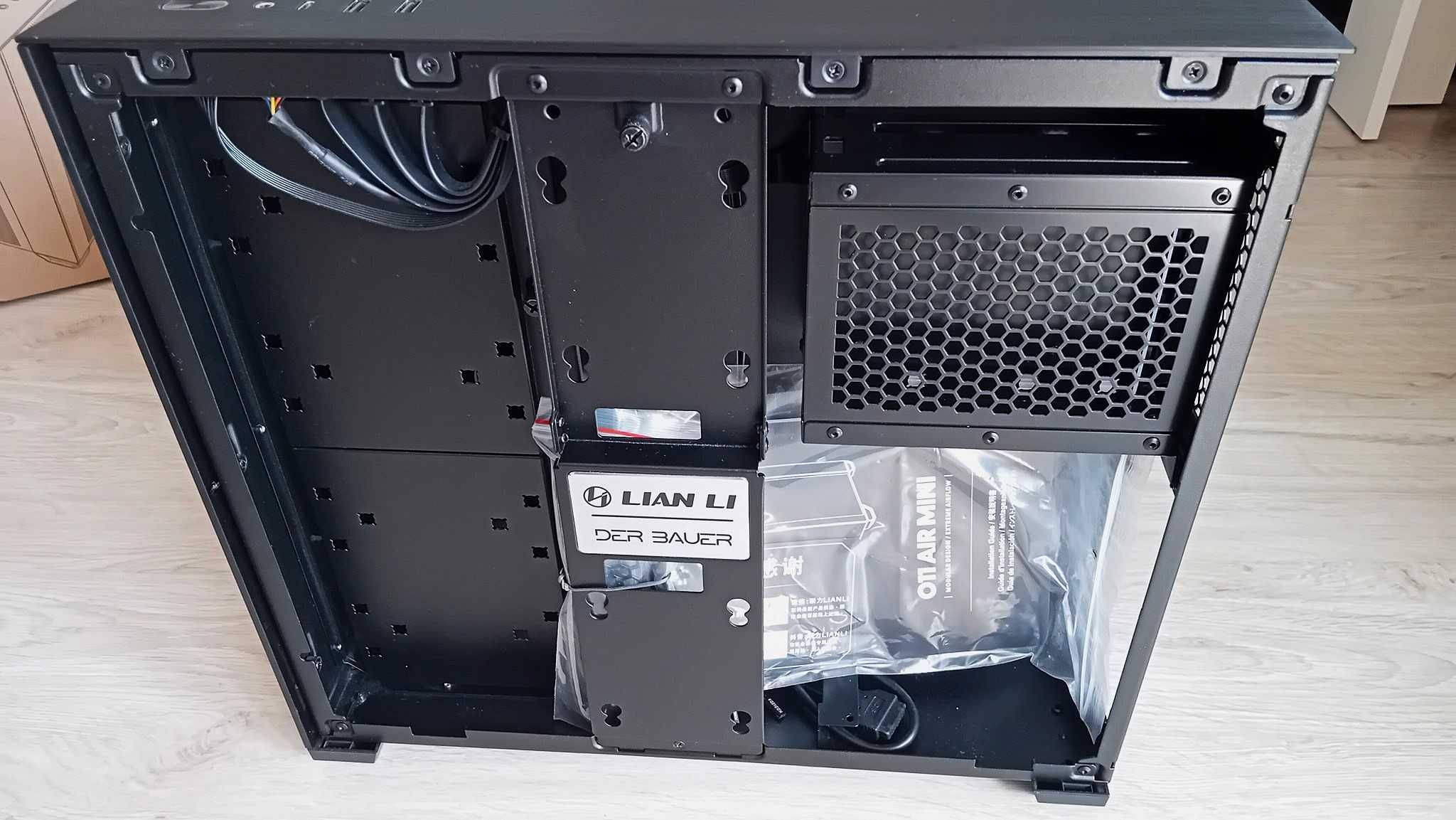 Lian Li O11 Air Mini Black кутия за компютър