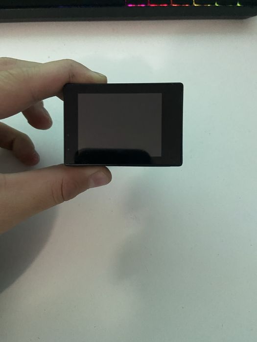 Vand camera akaso impecabila cu suport