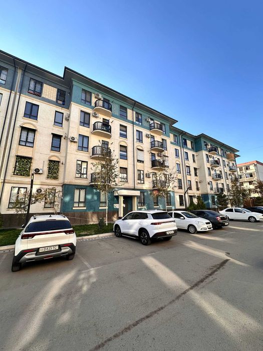 Продаётся квартира 1 комнатная Голден Хаус на Кадышева