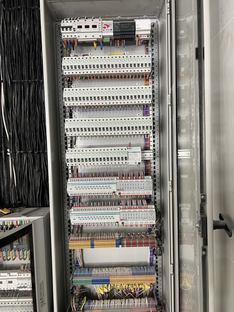 Электро монтаж . Умный дом KNX пратокол