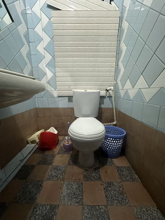 Сергелинский р-н Куйлюк массив 5 4/1/5 франция 92м2 балкон 2х6