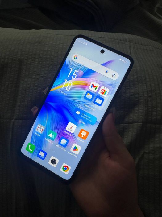 Телефон Infinix Note 30