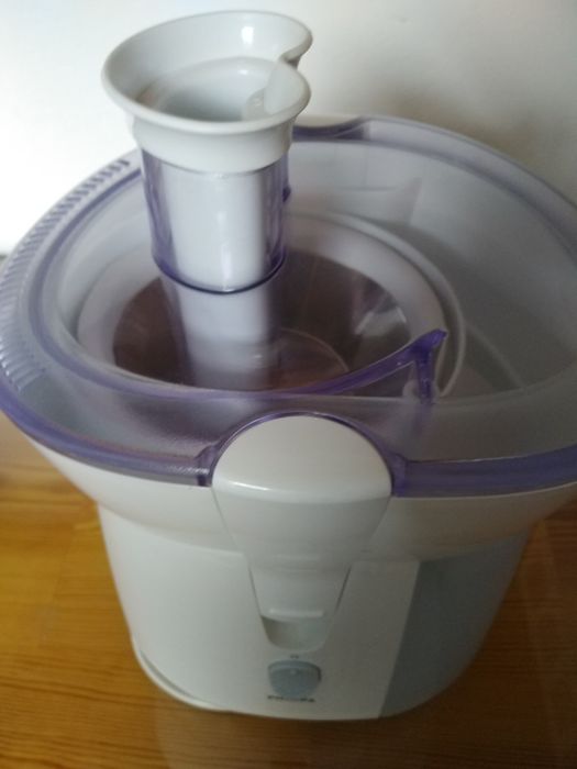 Storcator-centrifuga de fructe și legume Filips.