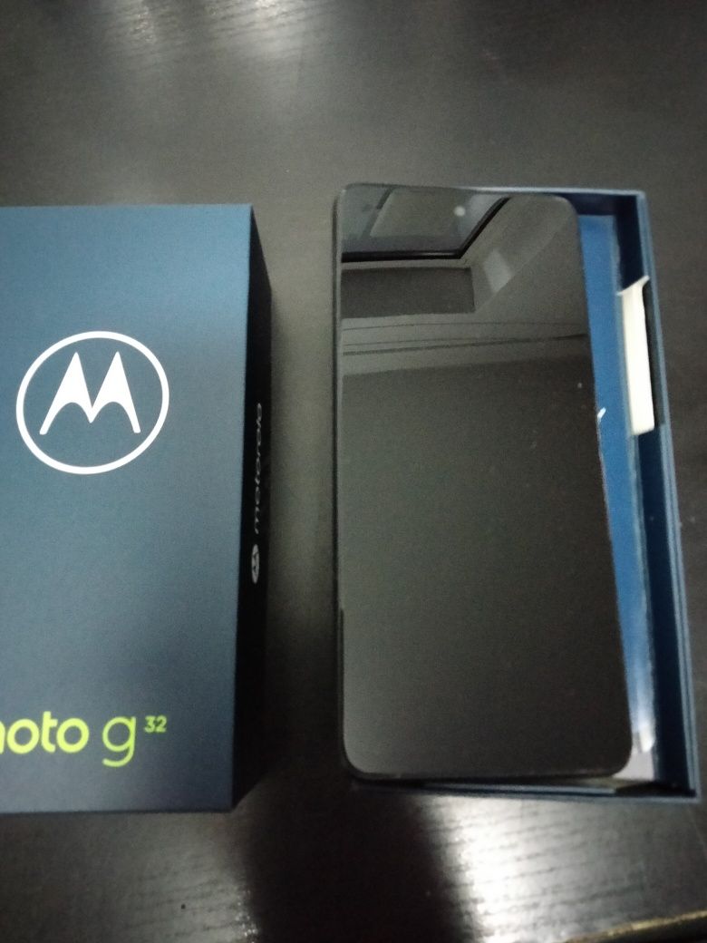 Motorola g32, 128gb, ca nou, intact.