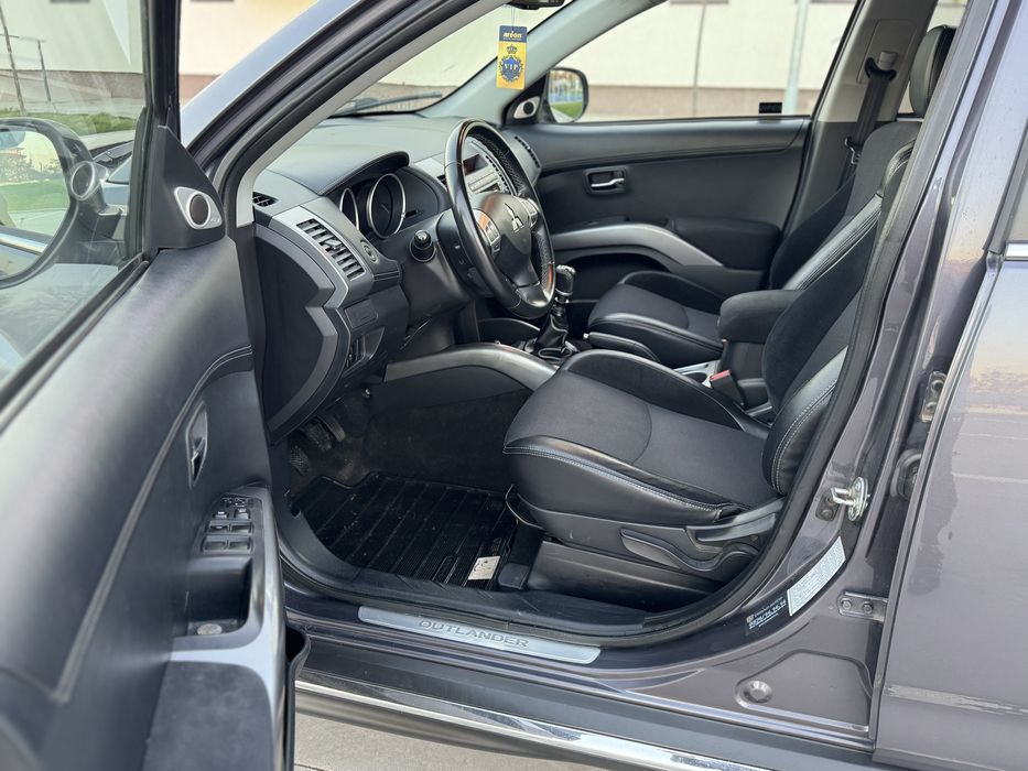 Mitsubishi Outlander AN2012 7LOCURI 4x4 Full Inmatriculat Proprietar
