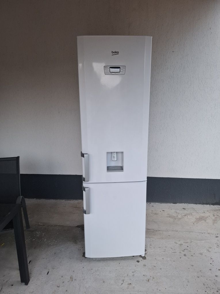 Reparatii Combine frigorifice .