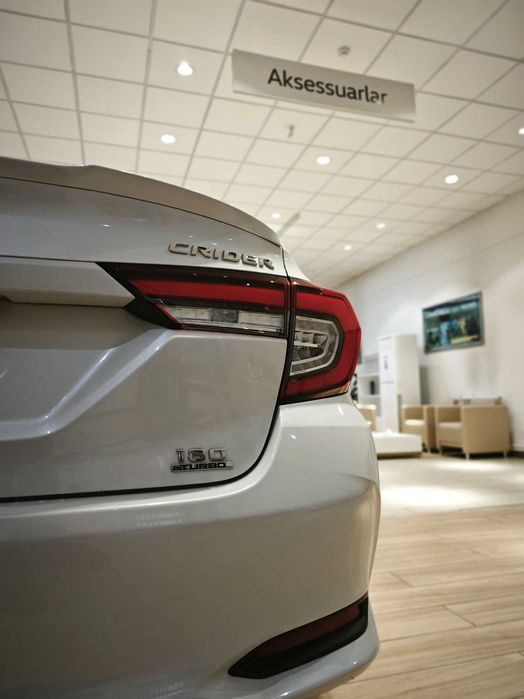 Honda Crider lyukli eng fulli