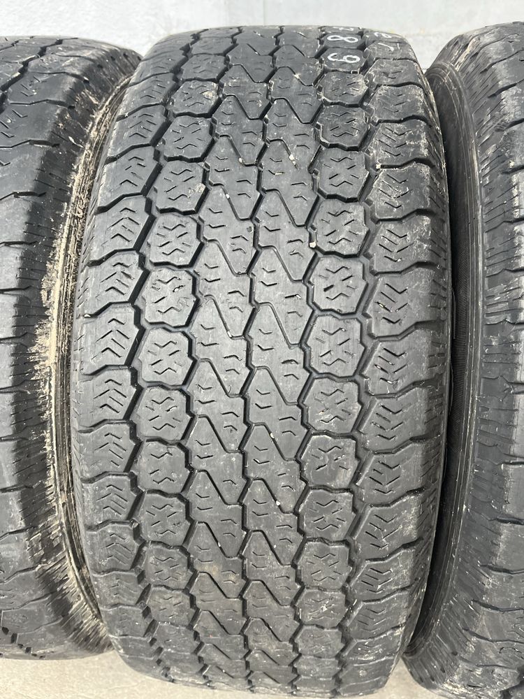 4 бр. всесезонни лекотоварни гуми 285/65/16C GoodYear DOT 1613 5-6 mm