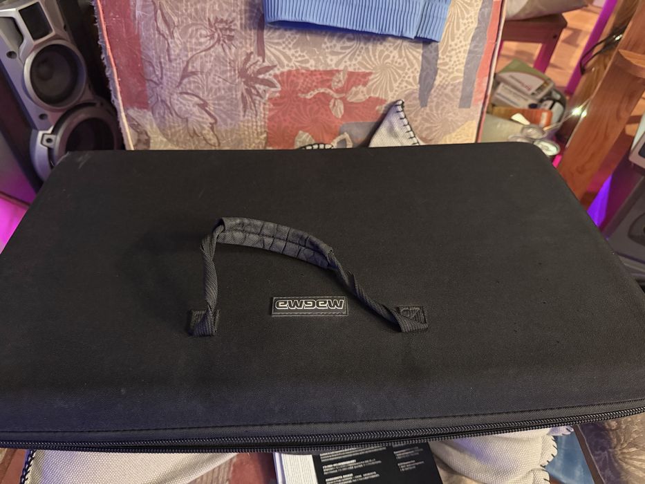 Traktor S4 MK2 + Case + Licenta Traktor 4 pro