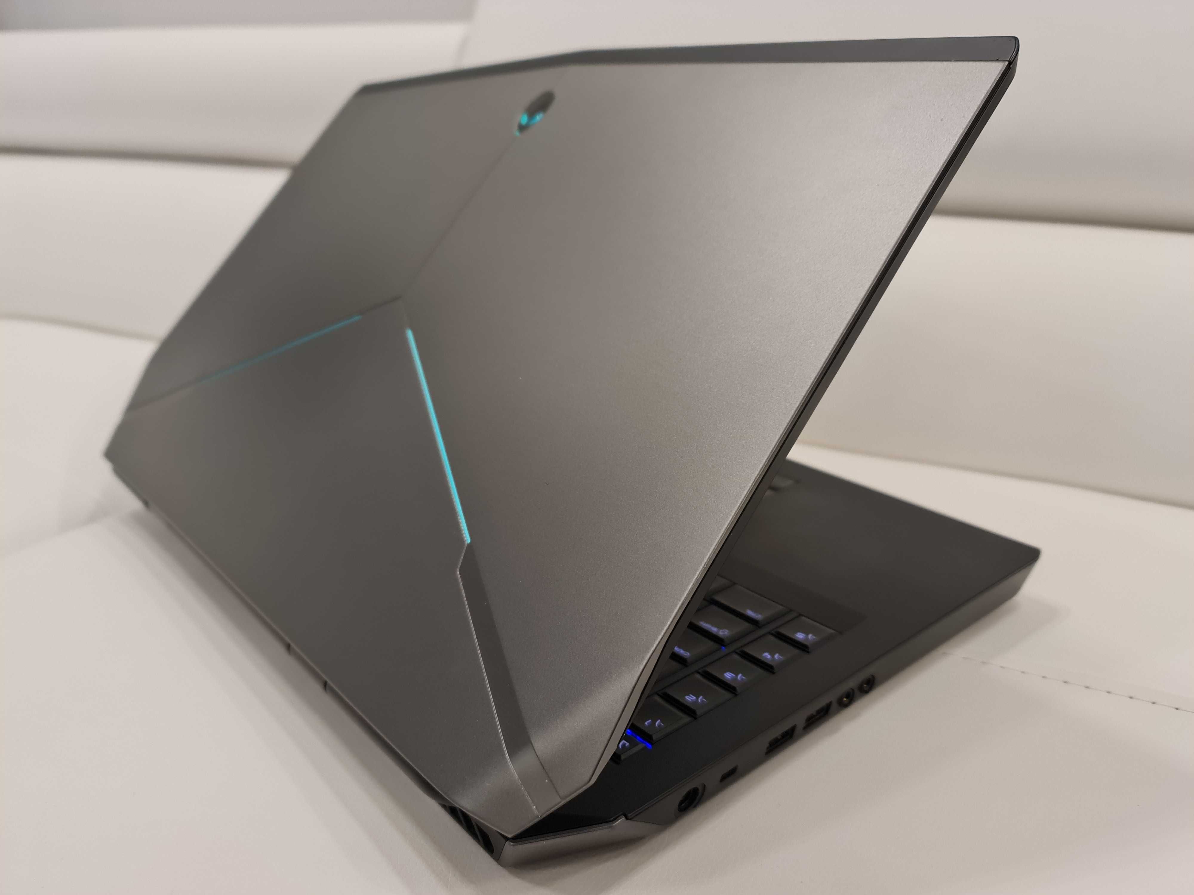 Laptop gaming ALIENWARE ,intel core i7- 6820hk ,video 8 GB , 17,3 inch