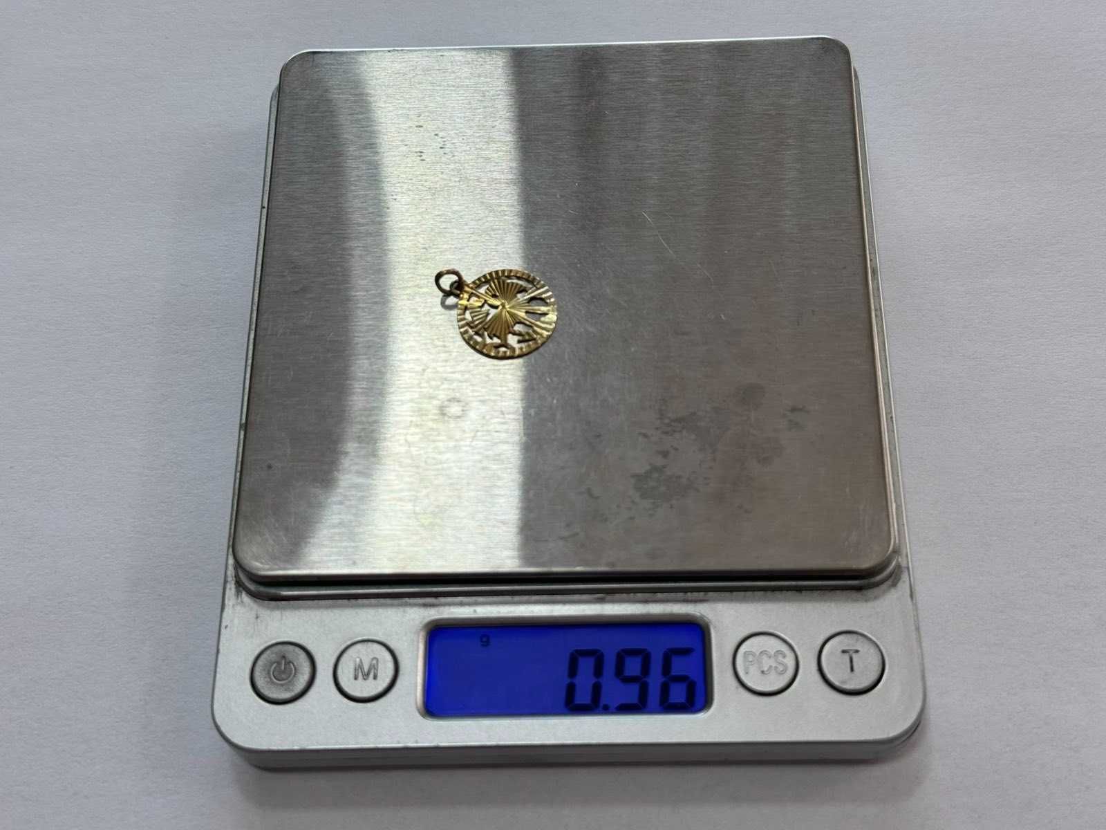 Златно медальонче 14К (0.96 гр) - Зодия Козирог