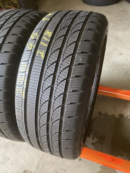 Anvelope iarna 235/45/18 Rotalla Ice-Plus 235 45 18 R18